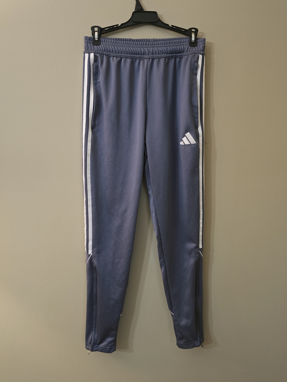 Adidas Women Size S Gray Track Pants with White Stripes
